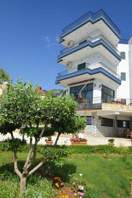Hotel Artisti Vlore Ngoại thất bức ảnh
