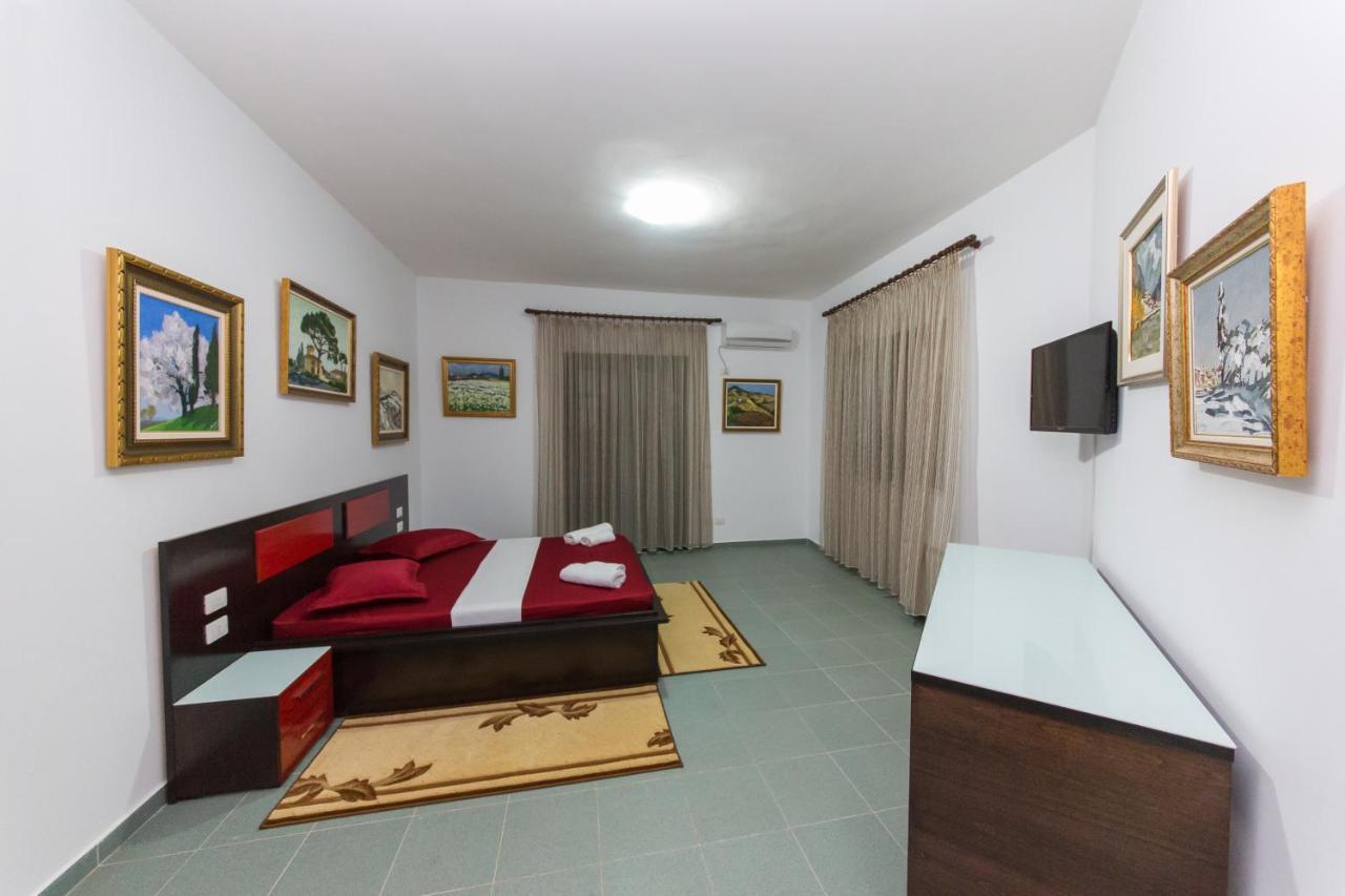 Hotel Artisti Vlore Ngoại thất bức ảnh