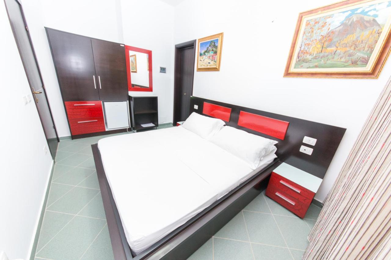 Hotel Artisti Vlore Ngoại thất bức ảnh