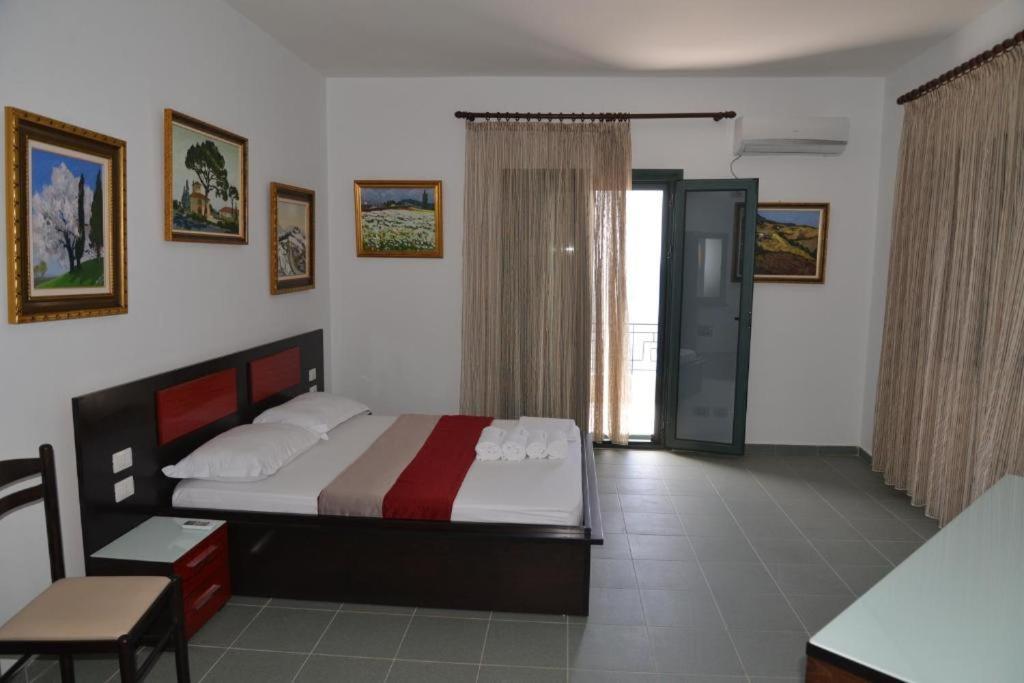 Hotel Artisti Vlore Ngoại thất bức ảnh