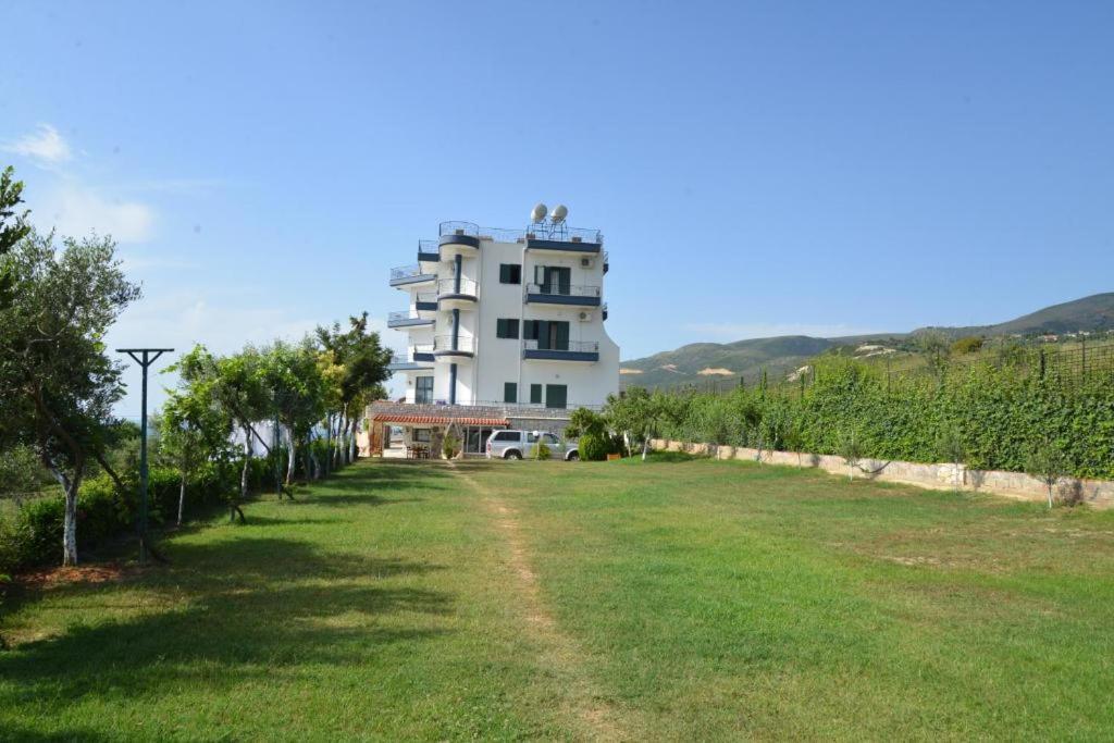 Hotel Artisti Vlore Ngoại thất bức ảnh