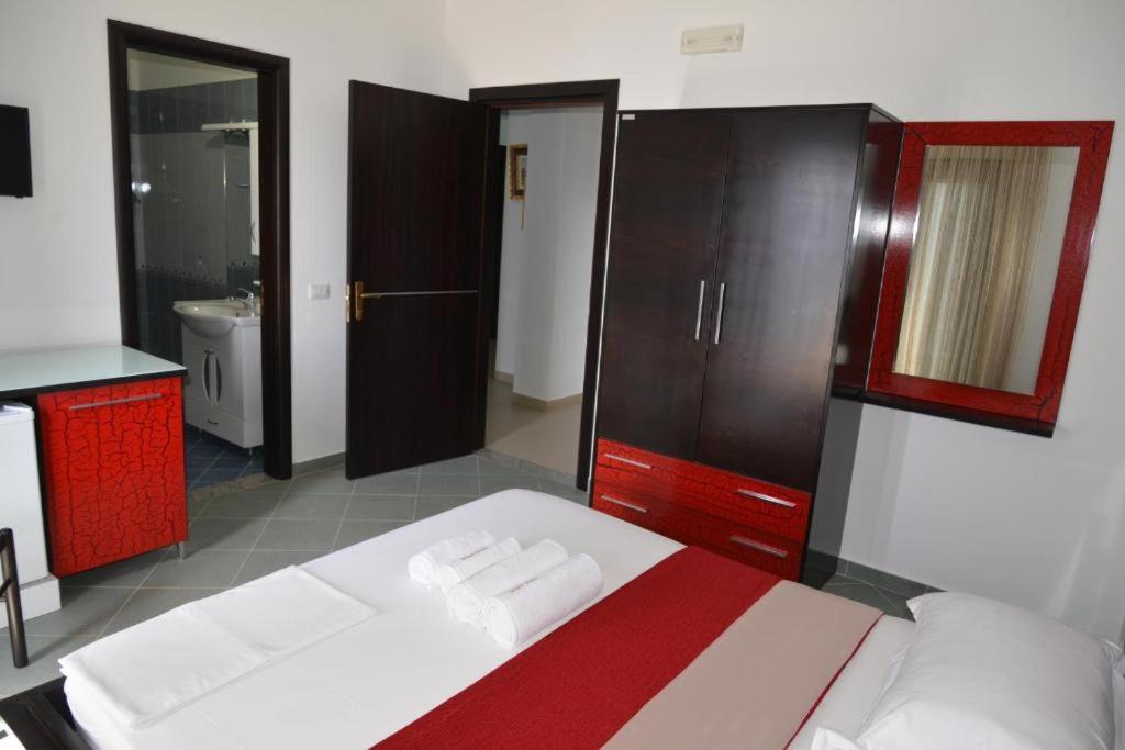 Hotel Artisti Vlore Ngoại thất bức ảnh
